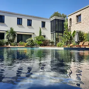 Hpc Suites - Cassis Centre - Parking Gratuit & Piscine Chauffee מלון
